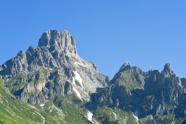 Die Bischofsmütze, der höchste Berg im Gosaukamm, mit seinem markanten Doppelgipfel © TVB Filzmoos